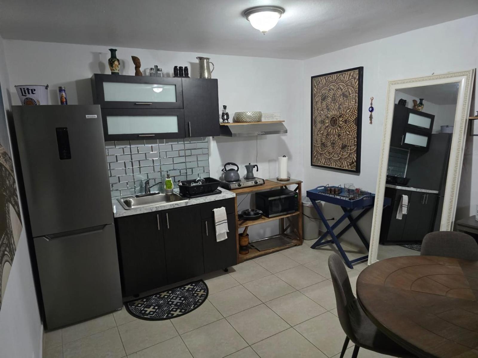 Beautiful Private With Summer-ready Pool, An Oasis In The *