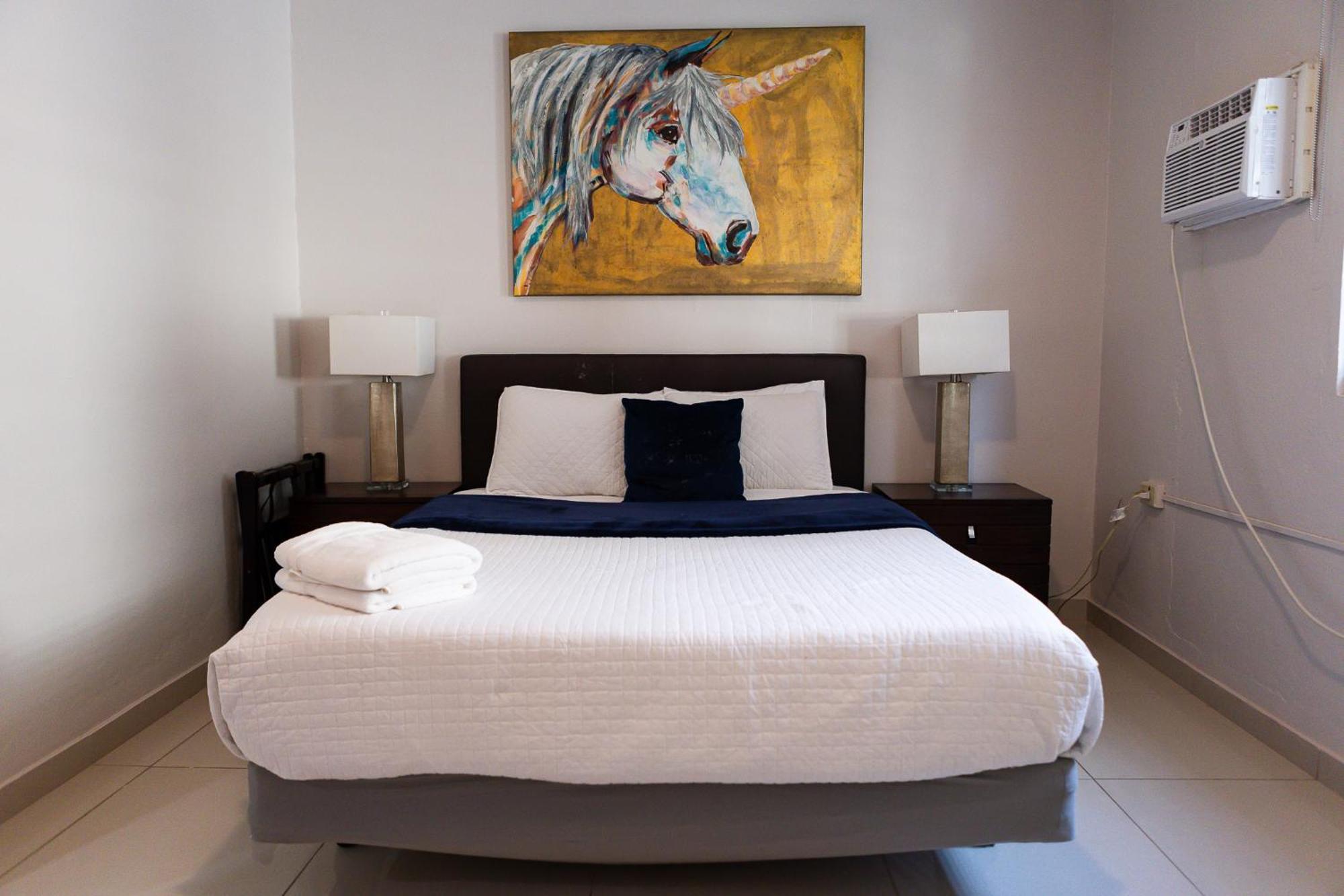 102-charming Renovated In The Near The With Free Parking *