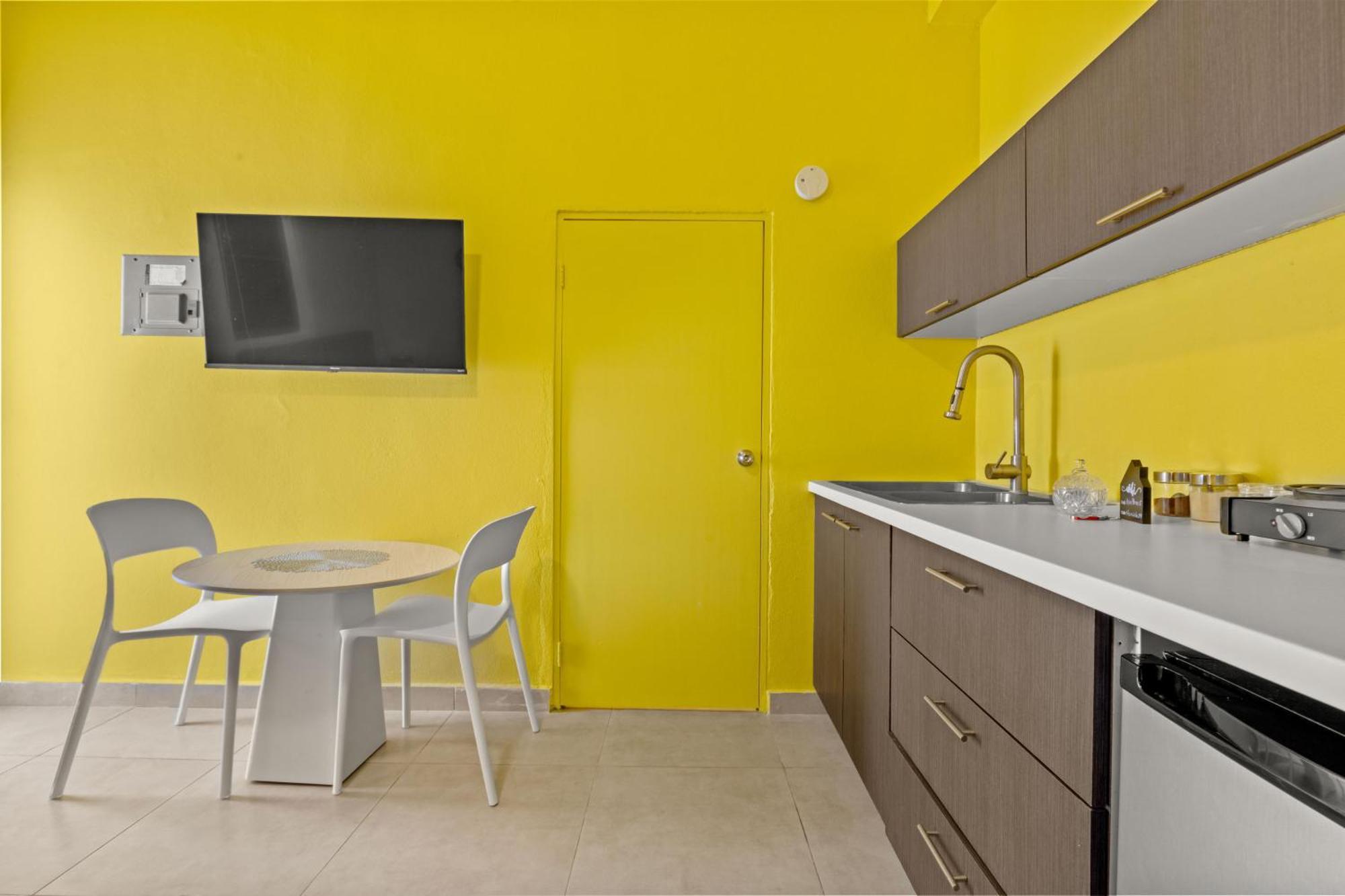 Apartment Bright In Quiet Area - Self Check In - Mm10 San Juan