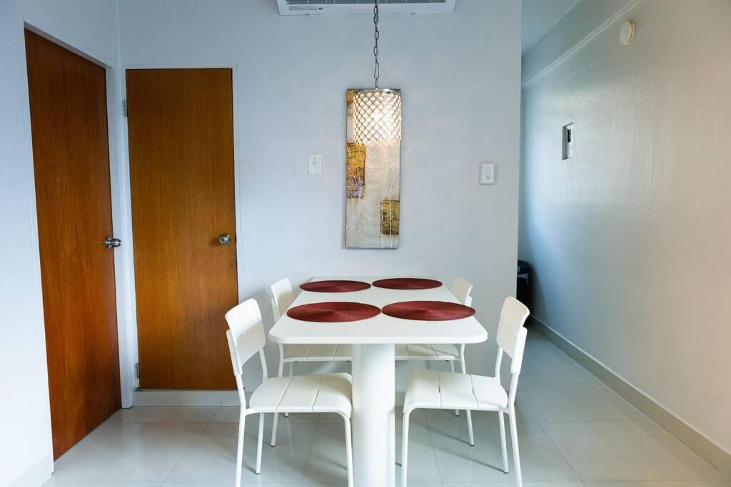 203-tranquil Renovated Charm In The City, Near The With Free Parking Apartment *