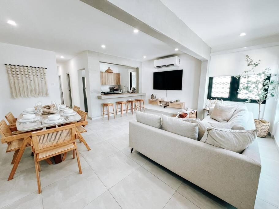 Casa Boho Modern House With Parking In Holiday home