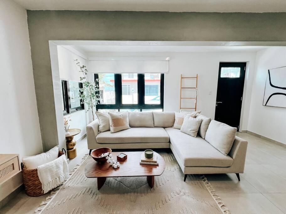 Casa Boho Modern House With Parking In