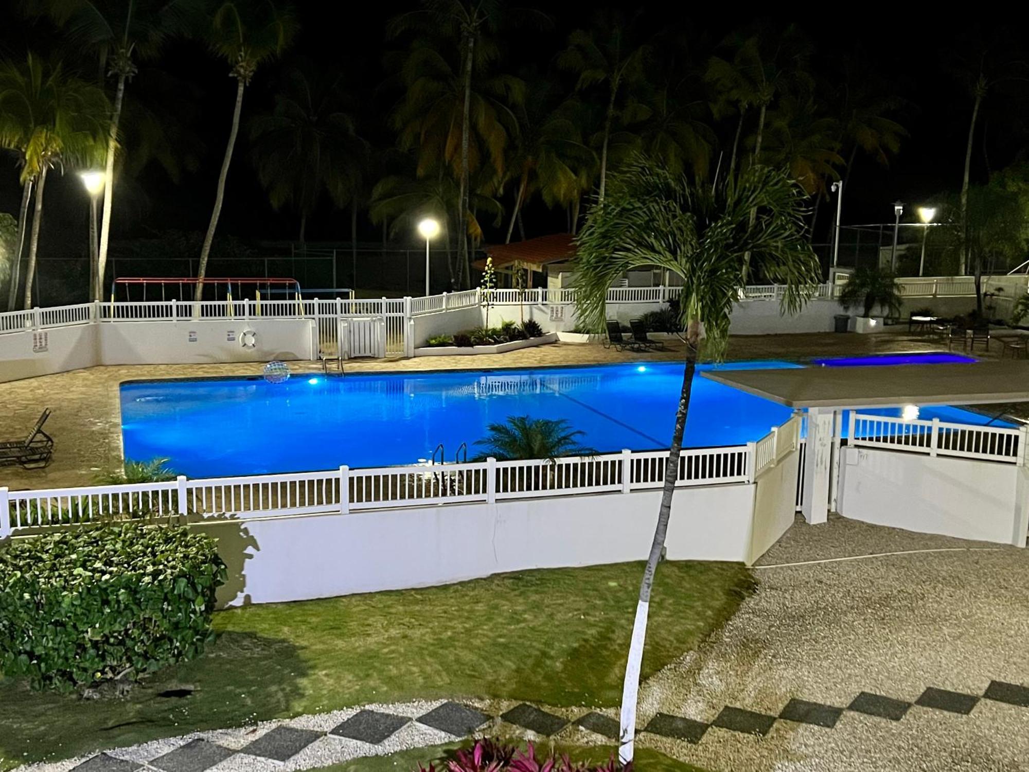 Beachfront Tropical Tantra San Juan