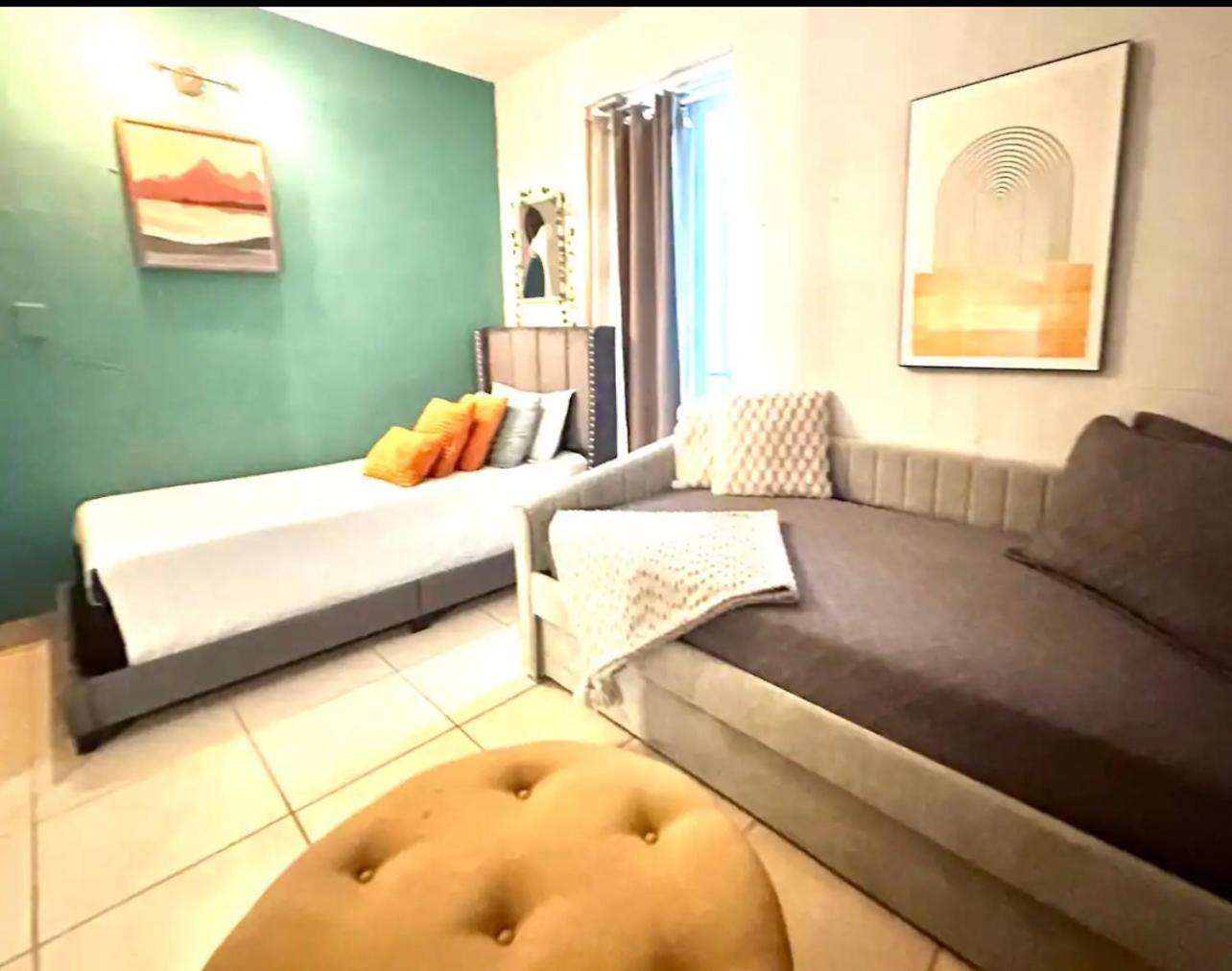 5 Min From Airport And Isla Location & Pool & Jacuzzi & Youtube Video Available San Juan