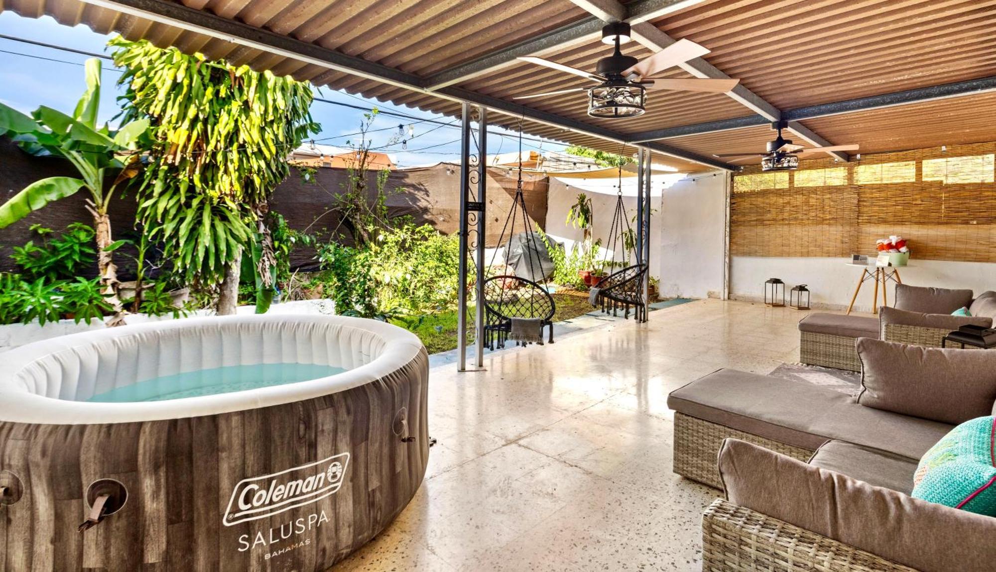 Luxury 4br For 14-& Jacuzzi 6 Min & Airport *