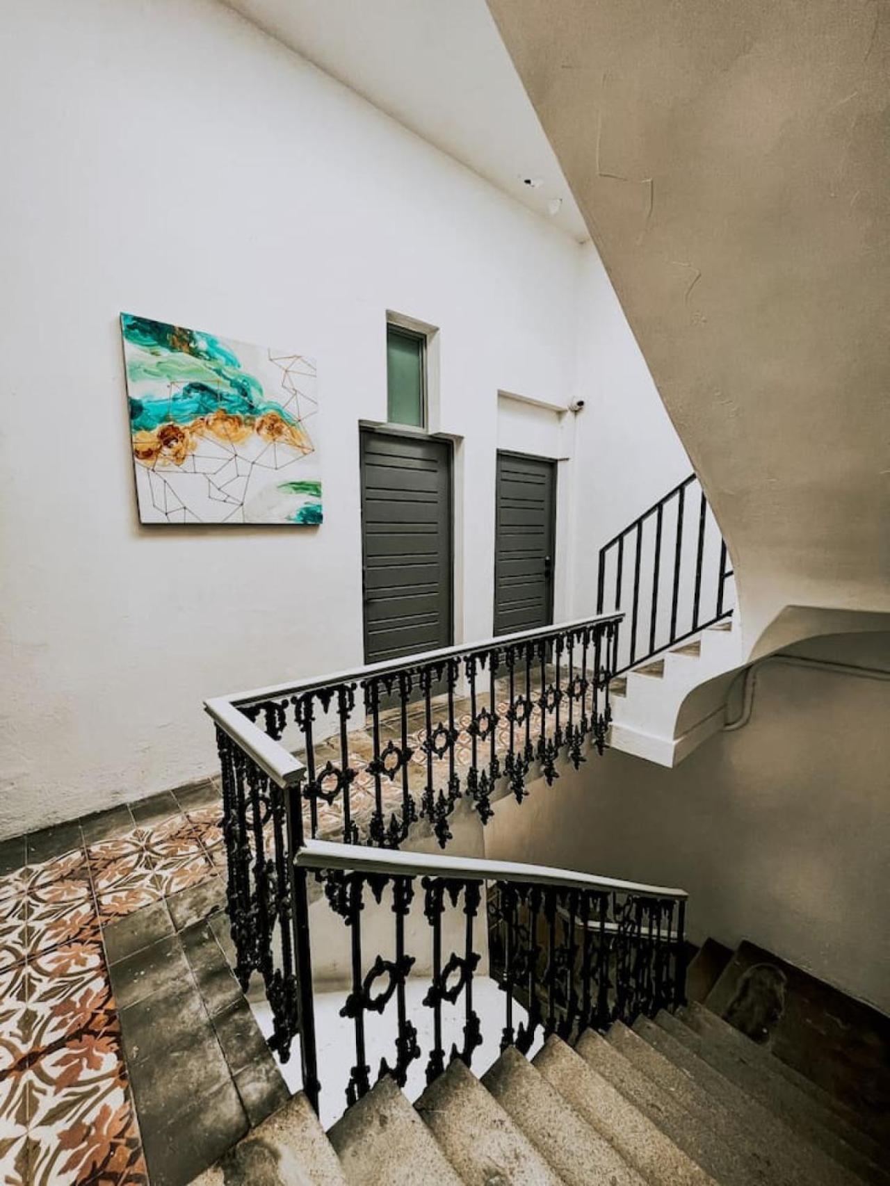Apartment 1bedroom And 1full Sofa Bed Sj Nd4 *