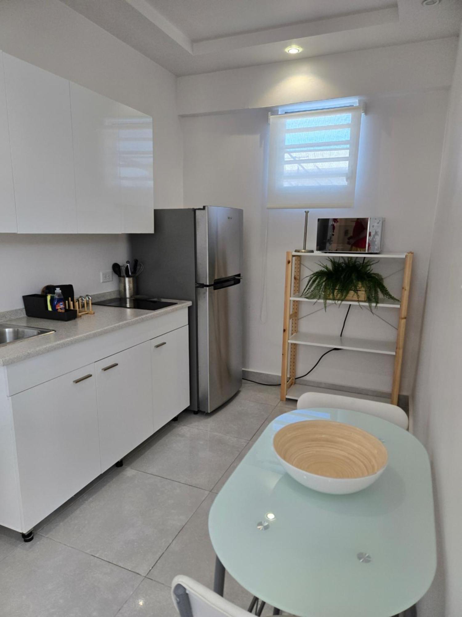 Elegant And Central Studio With Desk