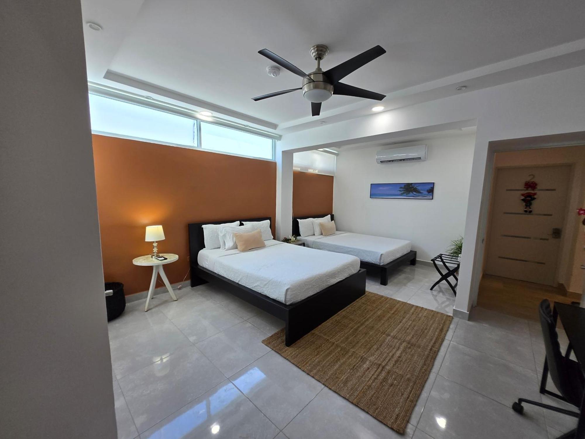 Guest house Elegant And Central Studio With Desk