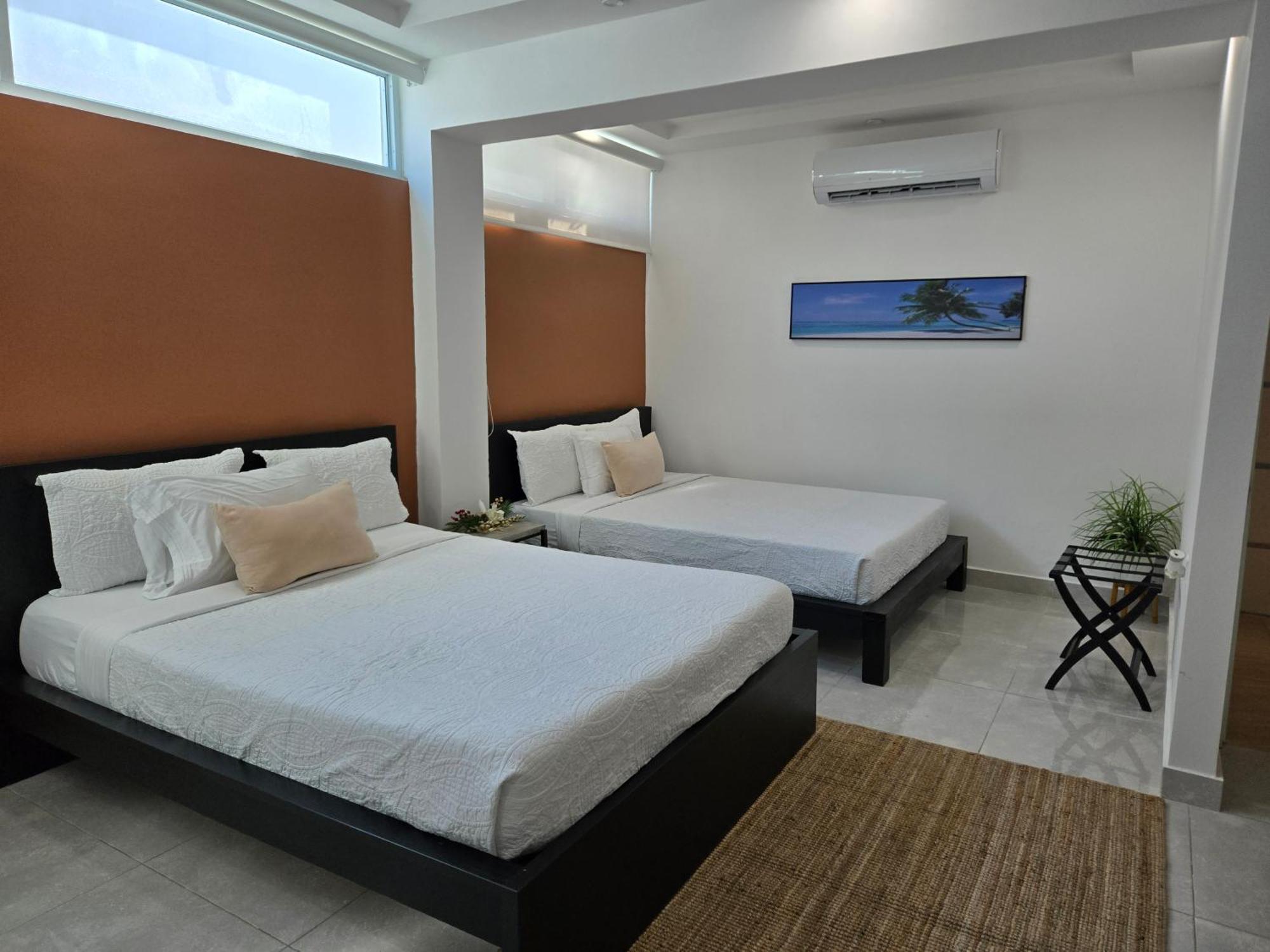 Elegant And Central Studio With Desk Guest house *