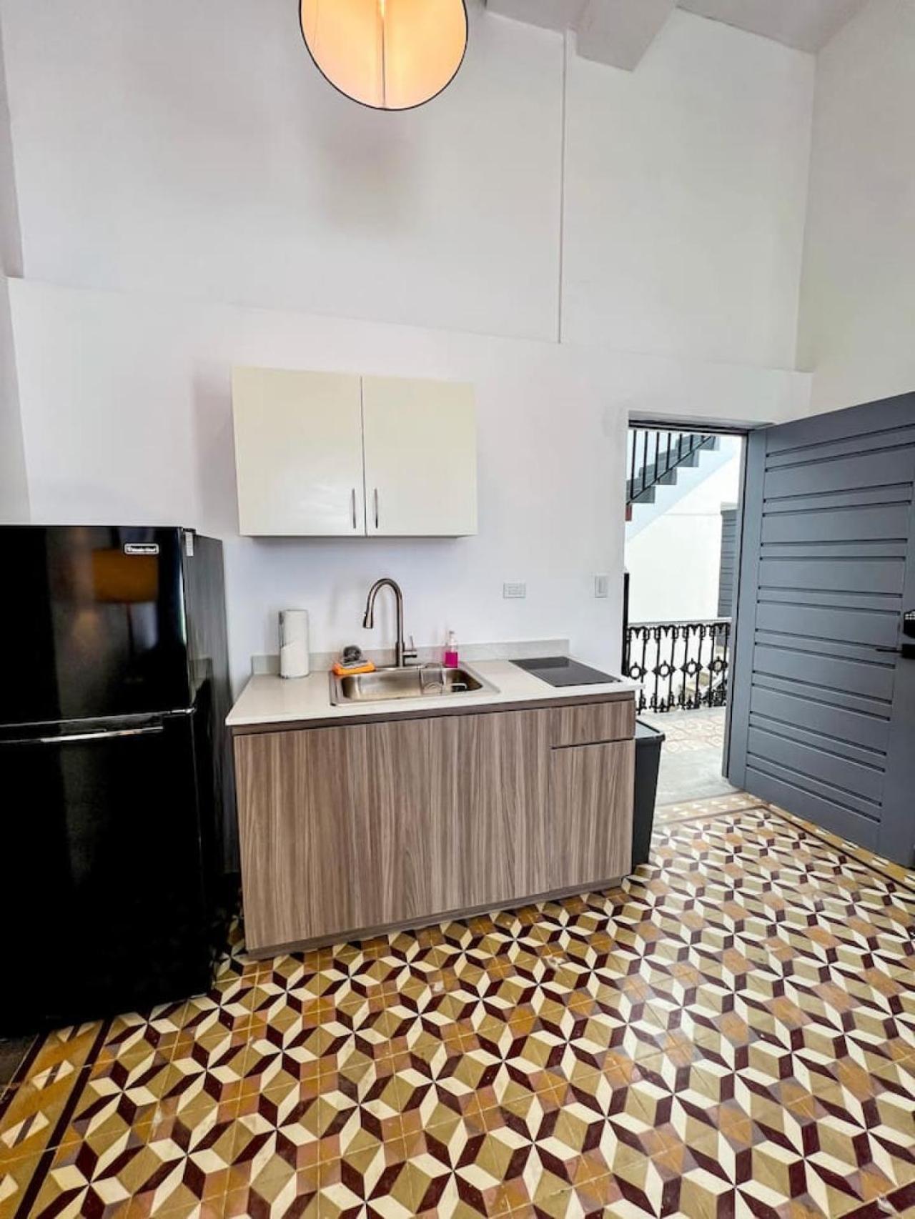 Beautiful Apt. In Nd.5 Apartment