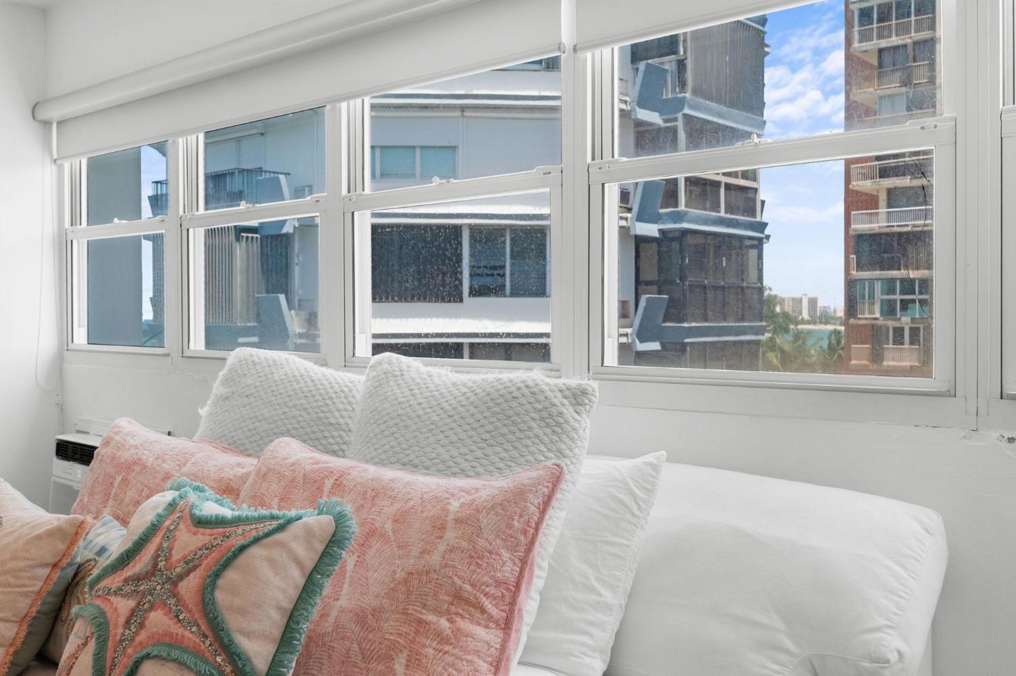 Modern & Cozy In The Heart Of Isla * San Juan