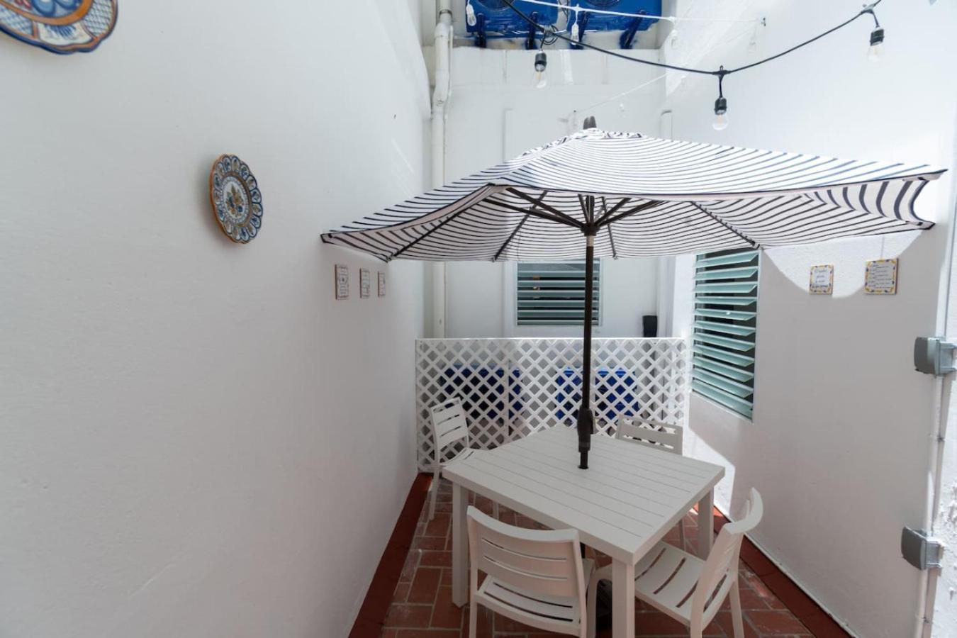 Modern 2-bedroom In Historic Old Apartment