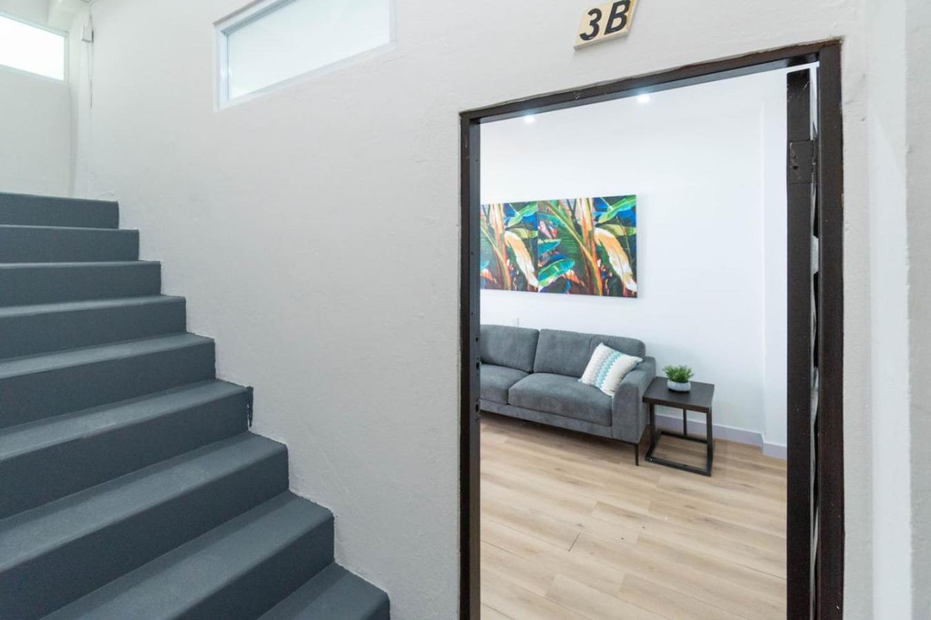 Modern 2-bedroom In Historic Old