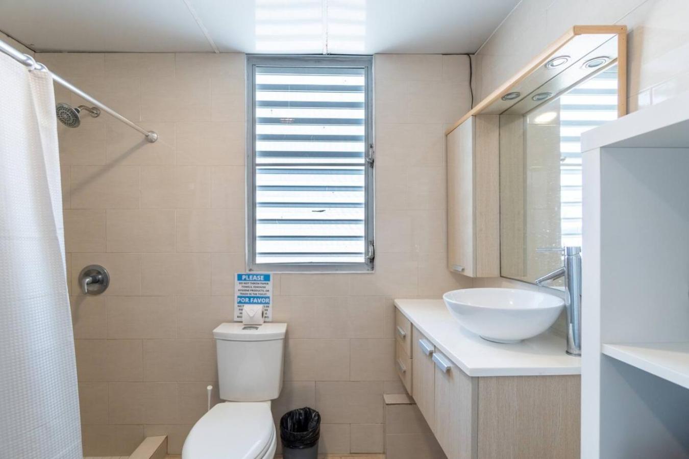 Modern 2 3-bedroom - 10 Guests In Historic Old *