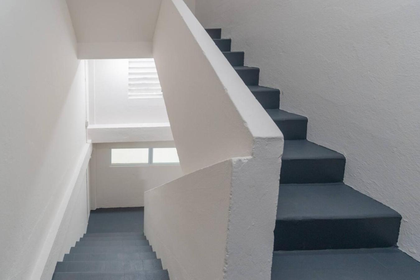 Apartment Modern 4-bedroom Penthouse In Historic Old *