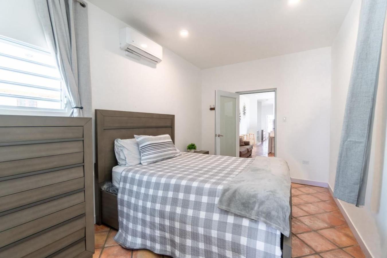 Modern 4-bedroom Penthouse In Historic Old * San Juan