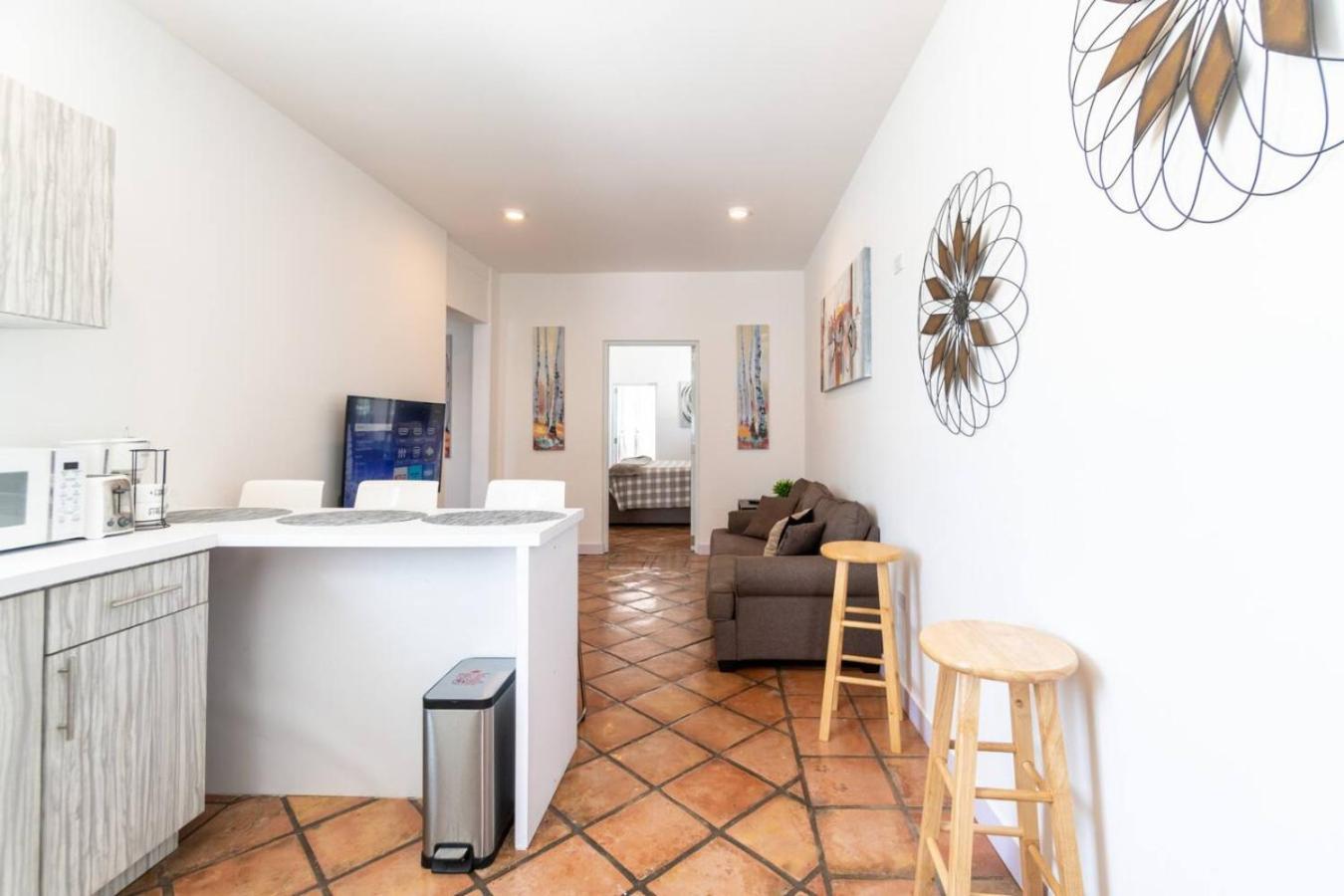 Modern 4-bedroom Penthouse In Historic Old Apartment
