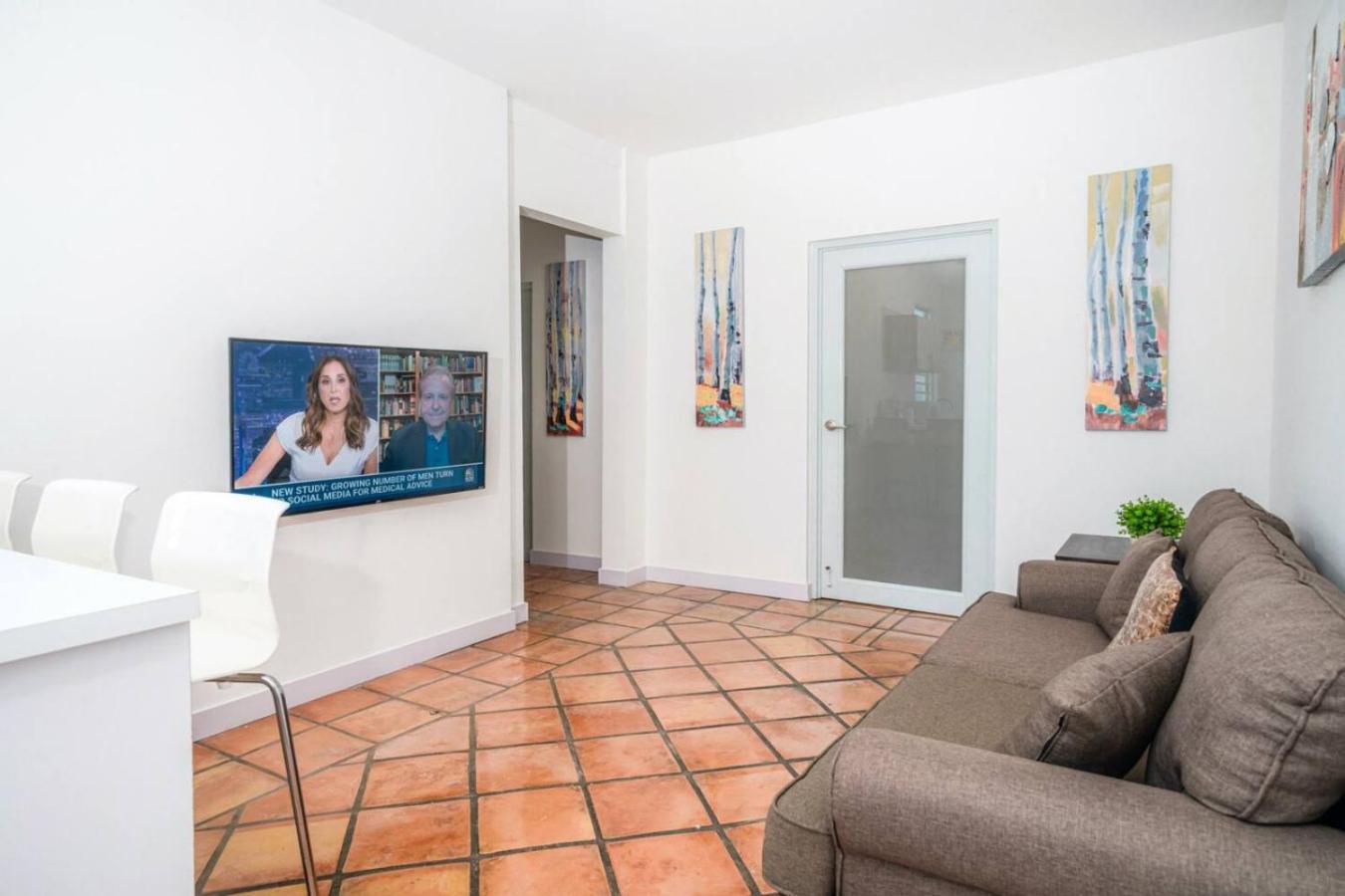 Apartment Modern 4-bedroom Penthouse In Historic Old *