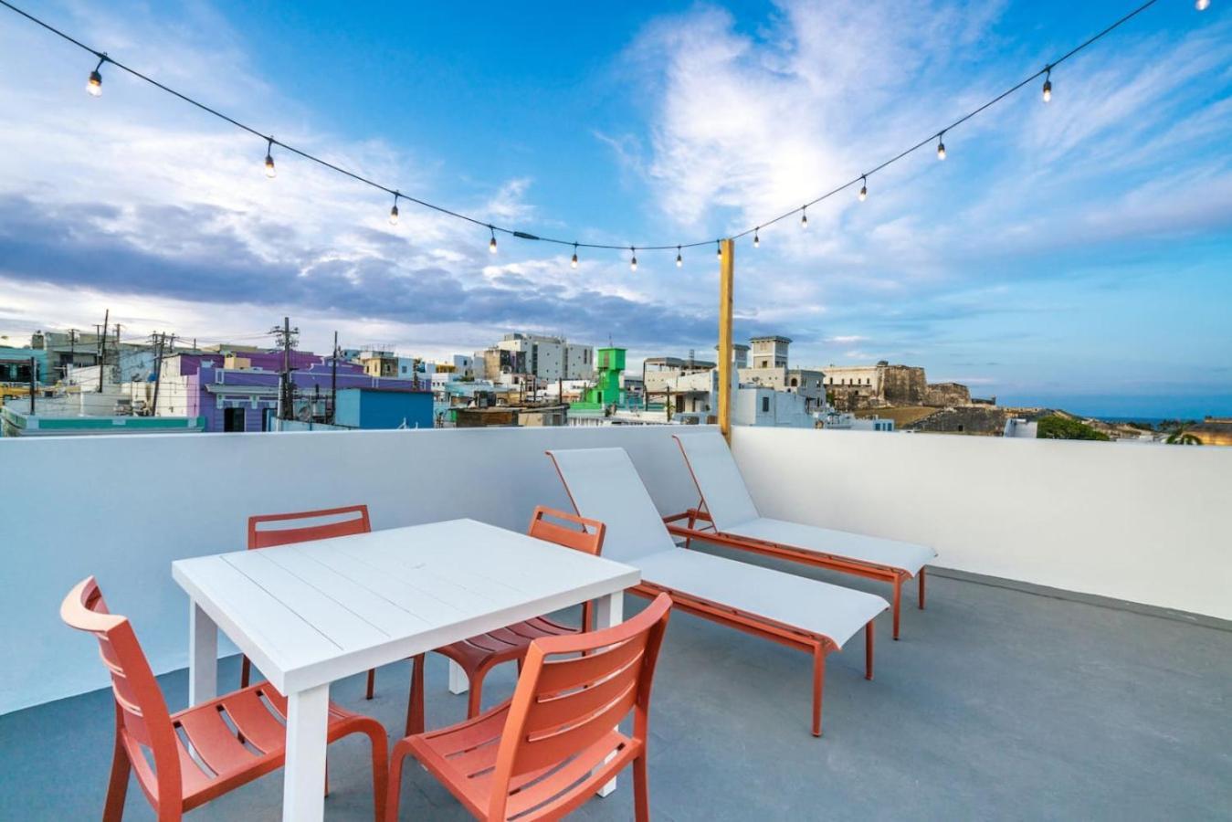 Modern 4-bedroom Penthouse In Historic Old Apartment *