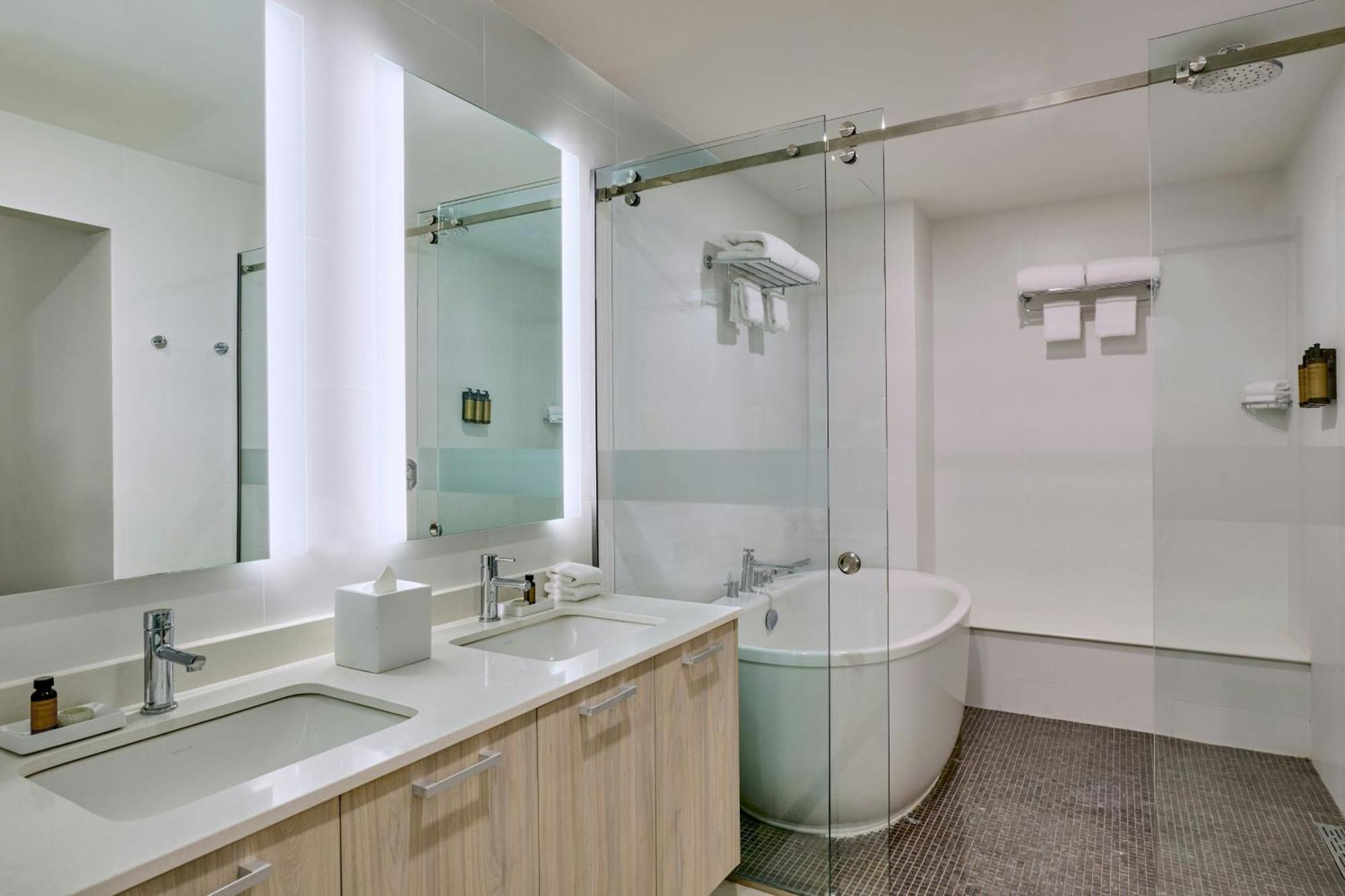 Hotel Casa Costera, Isla Beach, By Marriott Bonvoy *