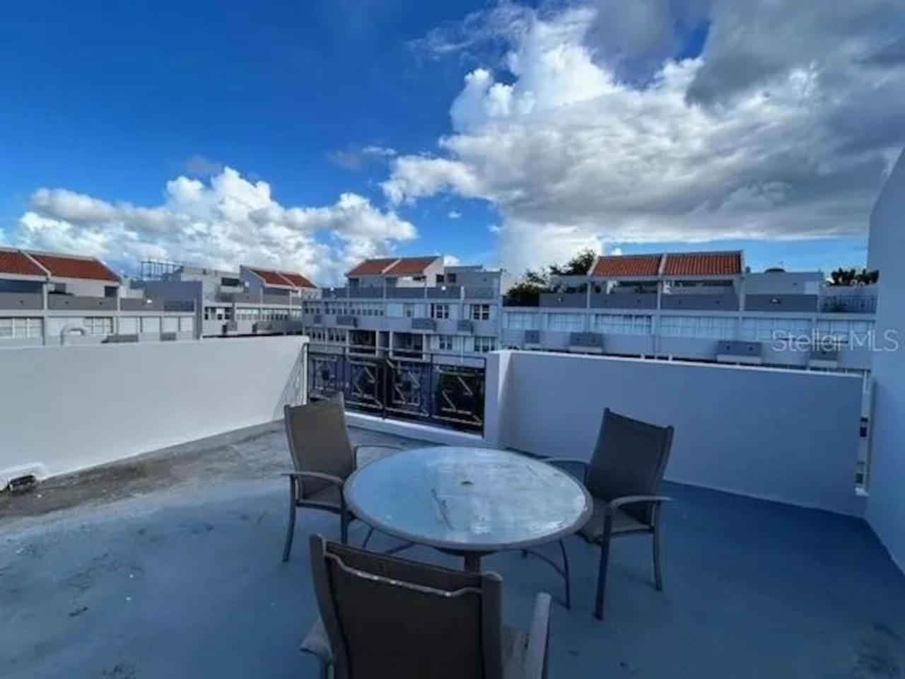 Apartment Puerto Rico Pvt In Shared
