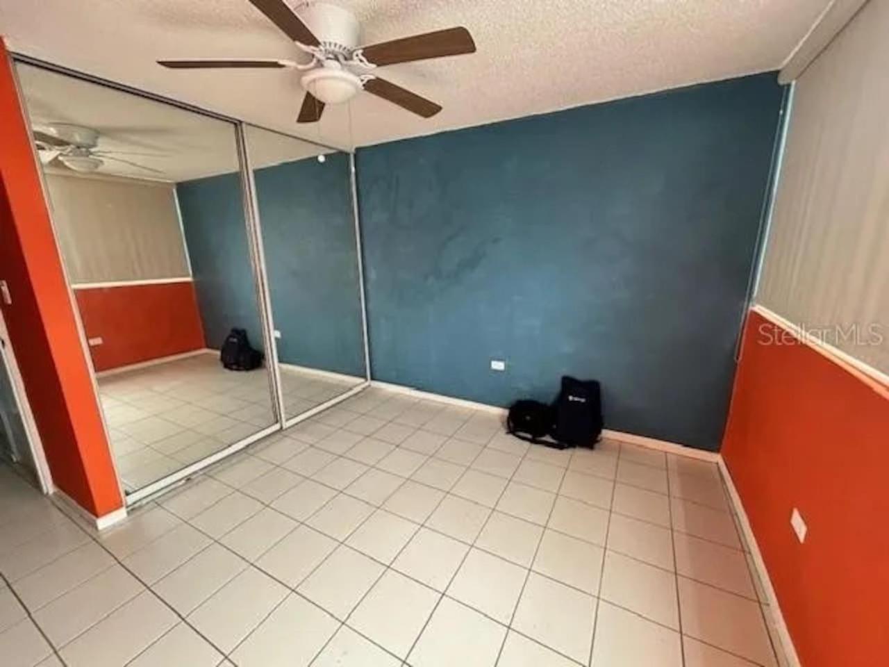 Puerto Rico Pvt In Shared Apartment *