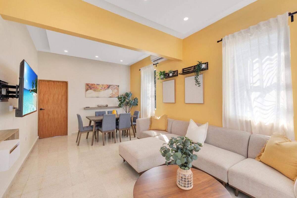 Group Vacation Steps From And Nightlife Apartment San Juan