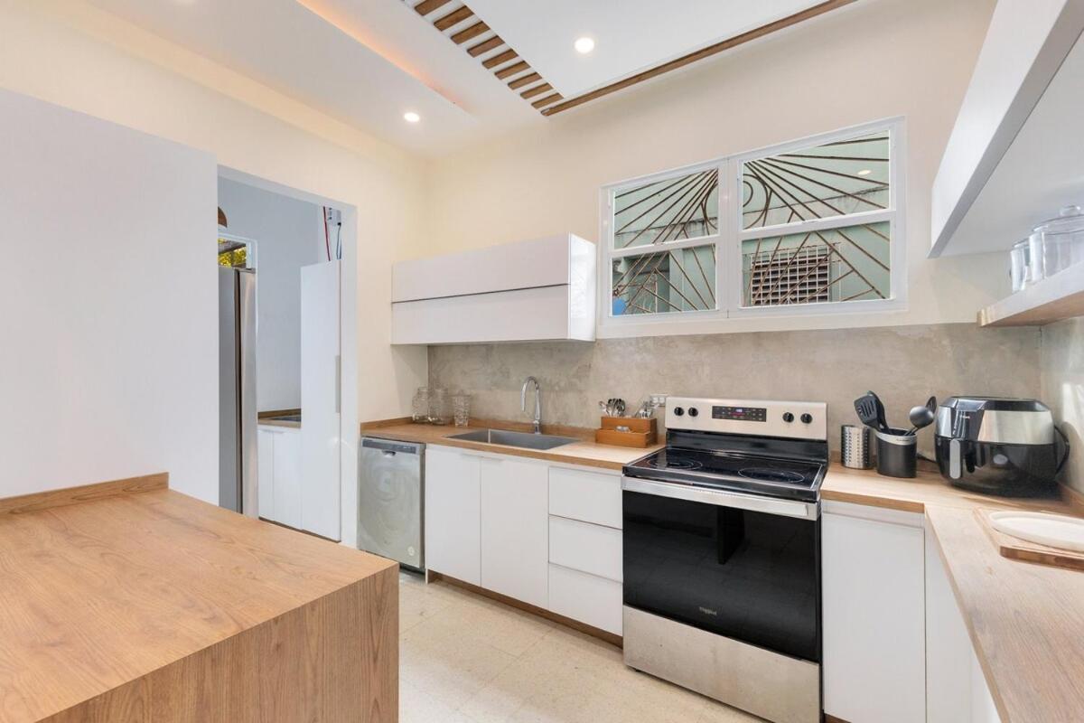 Apartment Group Vacation Steps From And Nightlife