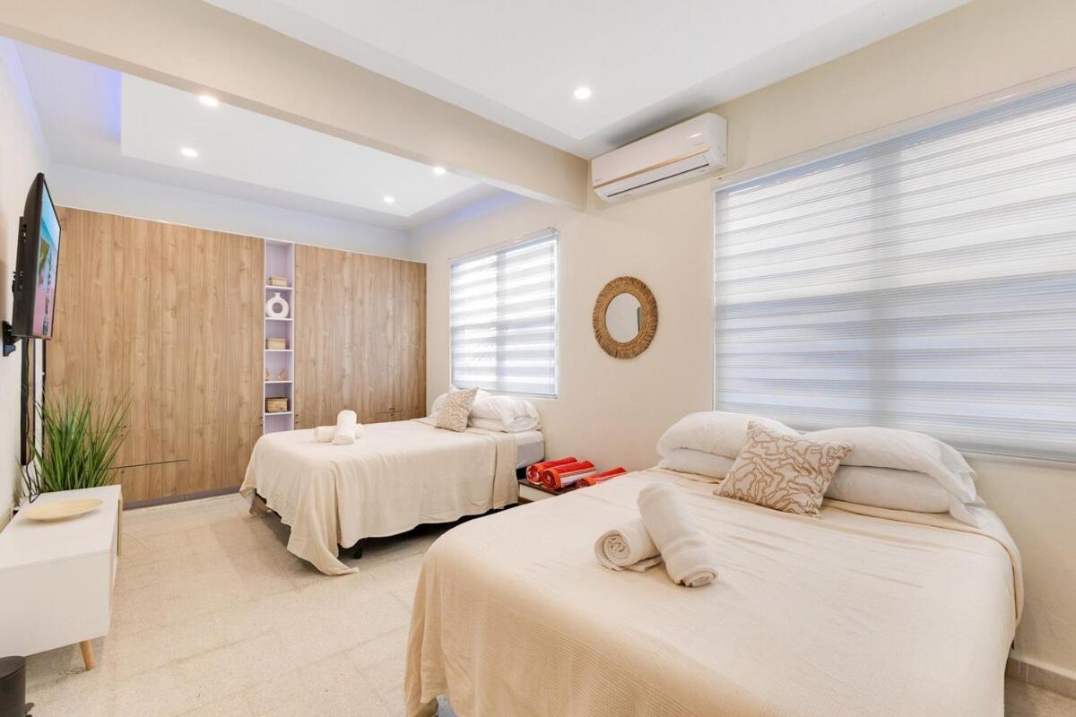 Apartment Group Vacation Steps From And Nightlife