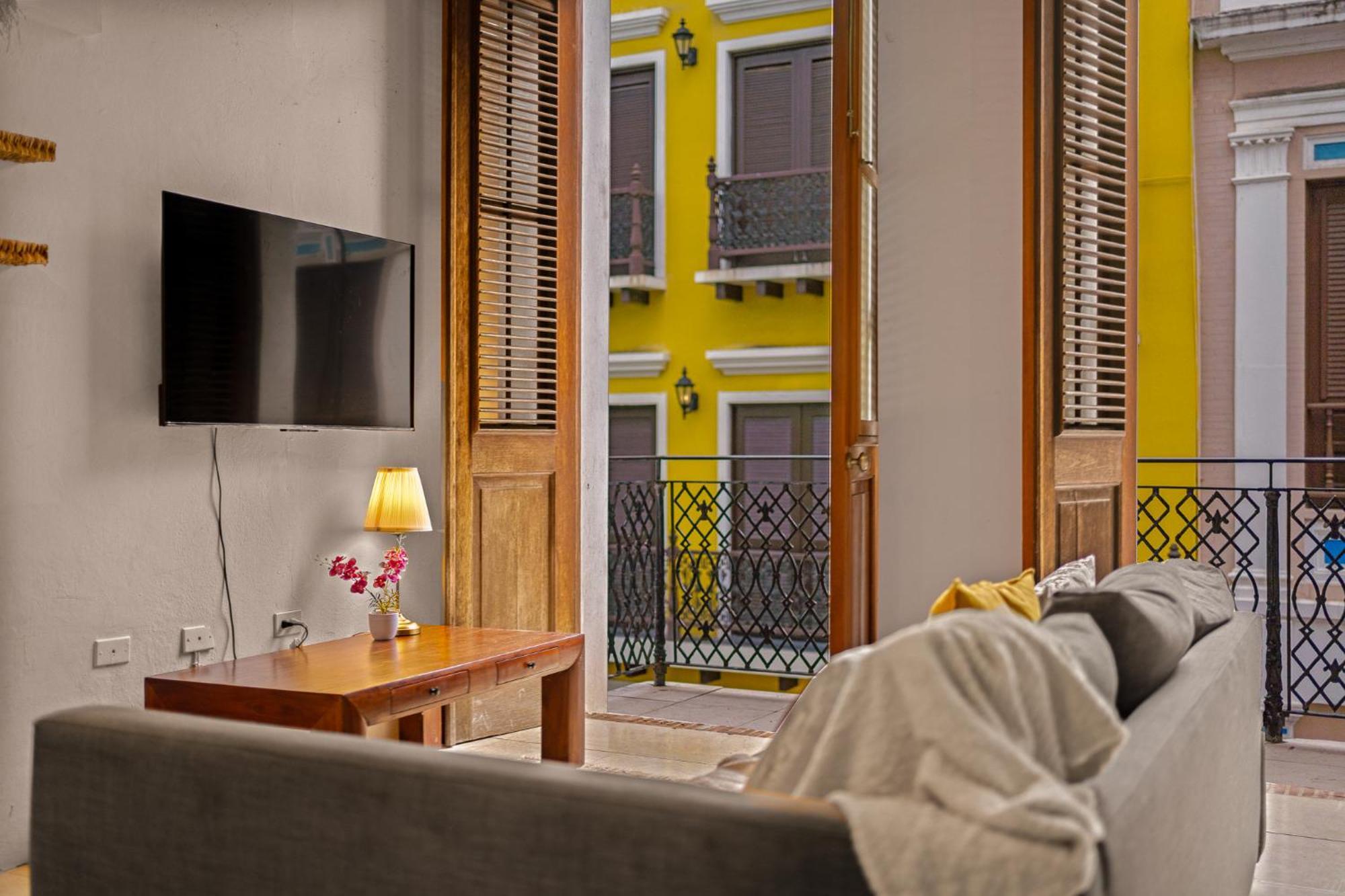 Opal Penthouse With Balcony Apartment San Juan