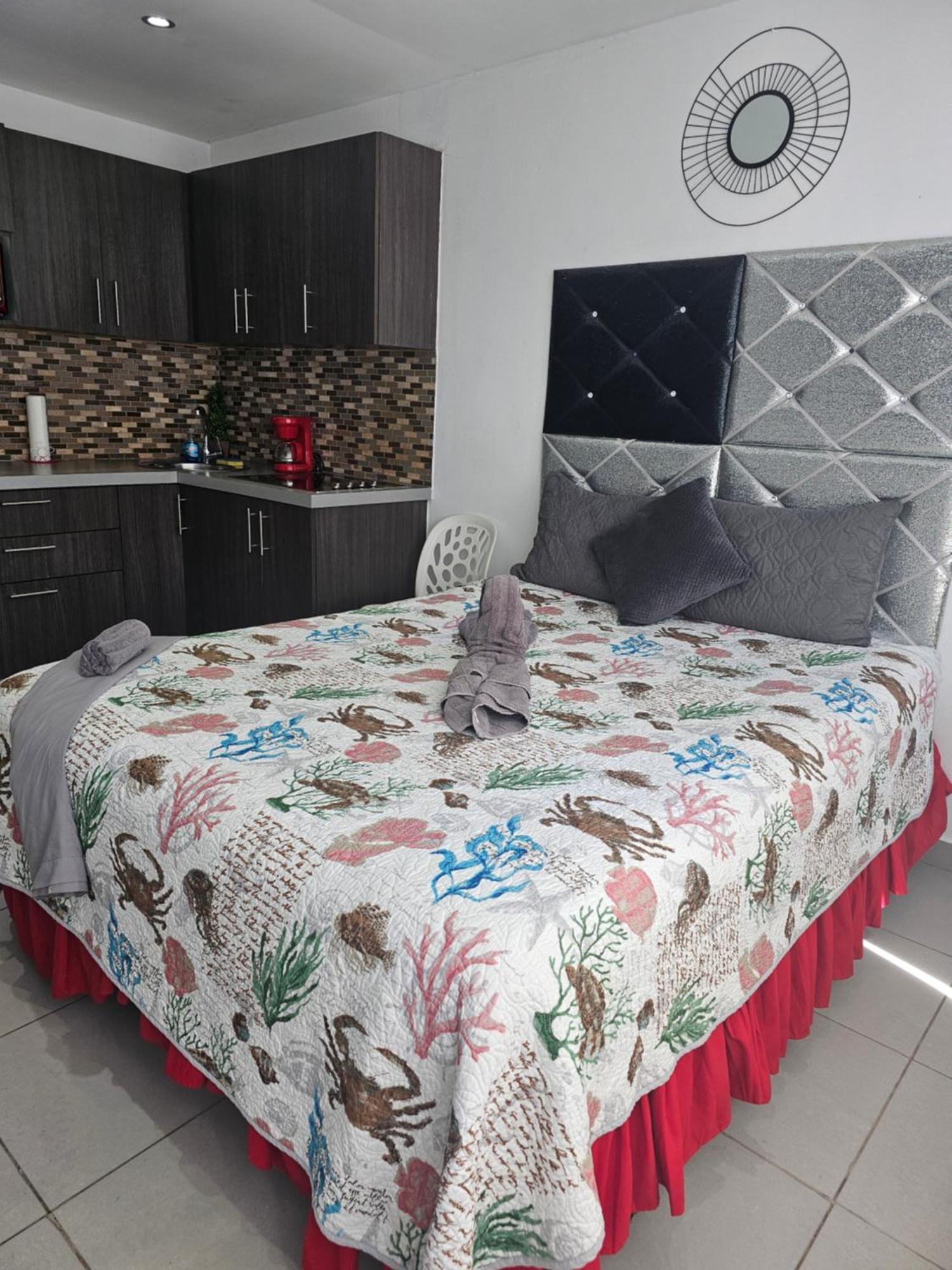 Sea Breeze Vacation Ll En Mar Apartment San Juan