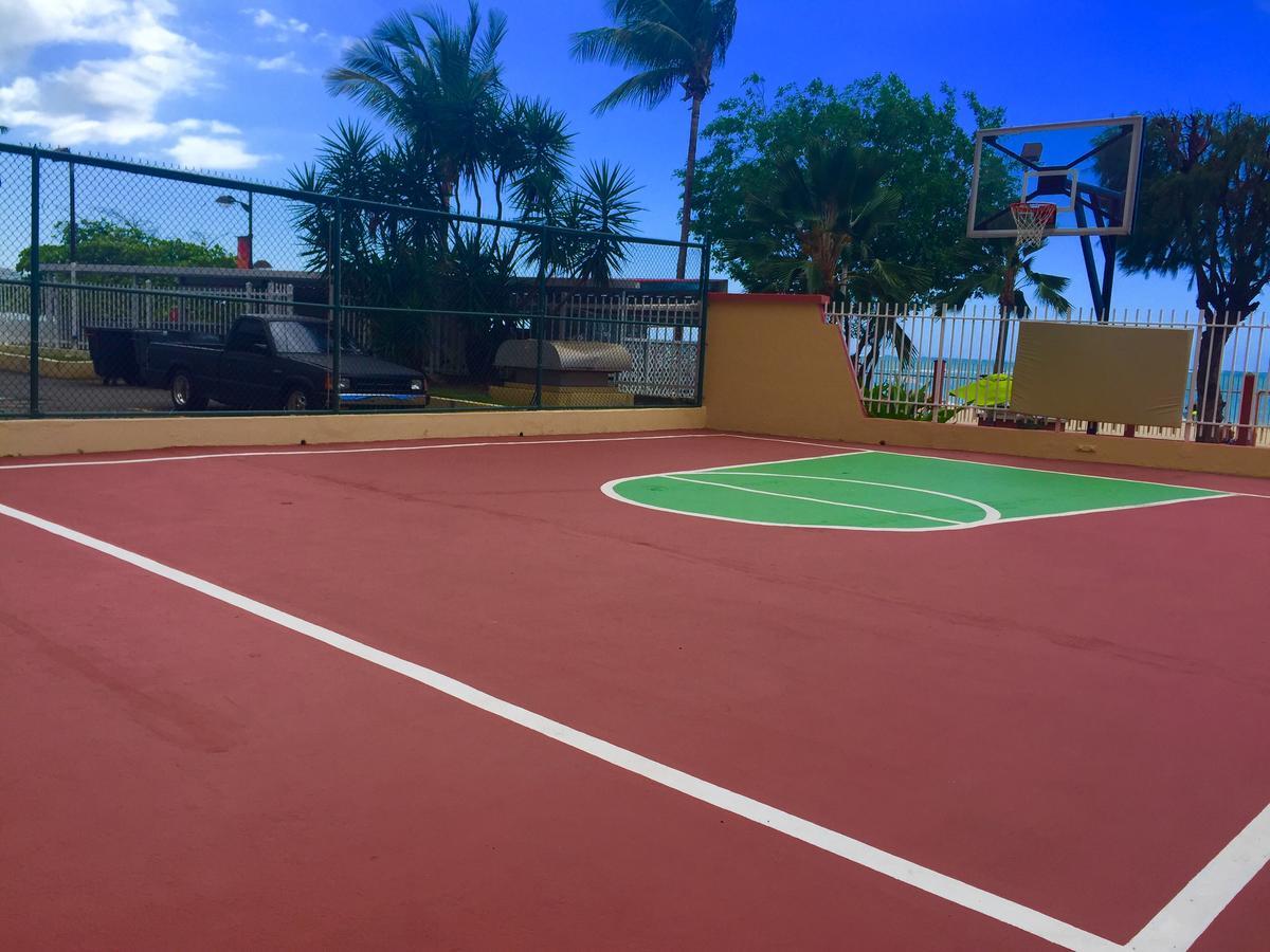 Coral Beach Beach Front One Bedroom Studio * San Juan