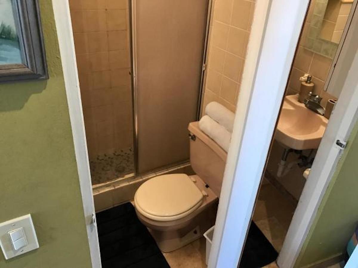 Coco Mar Oceanview Apartment
