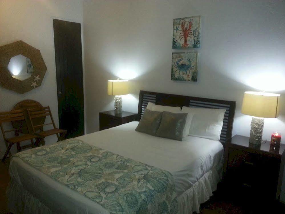 Apartment Playamar- Beachfront