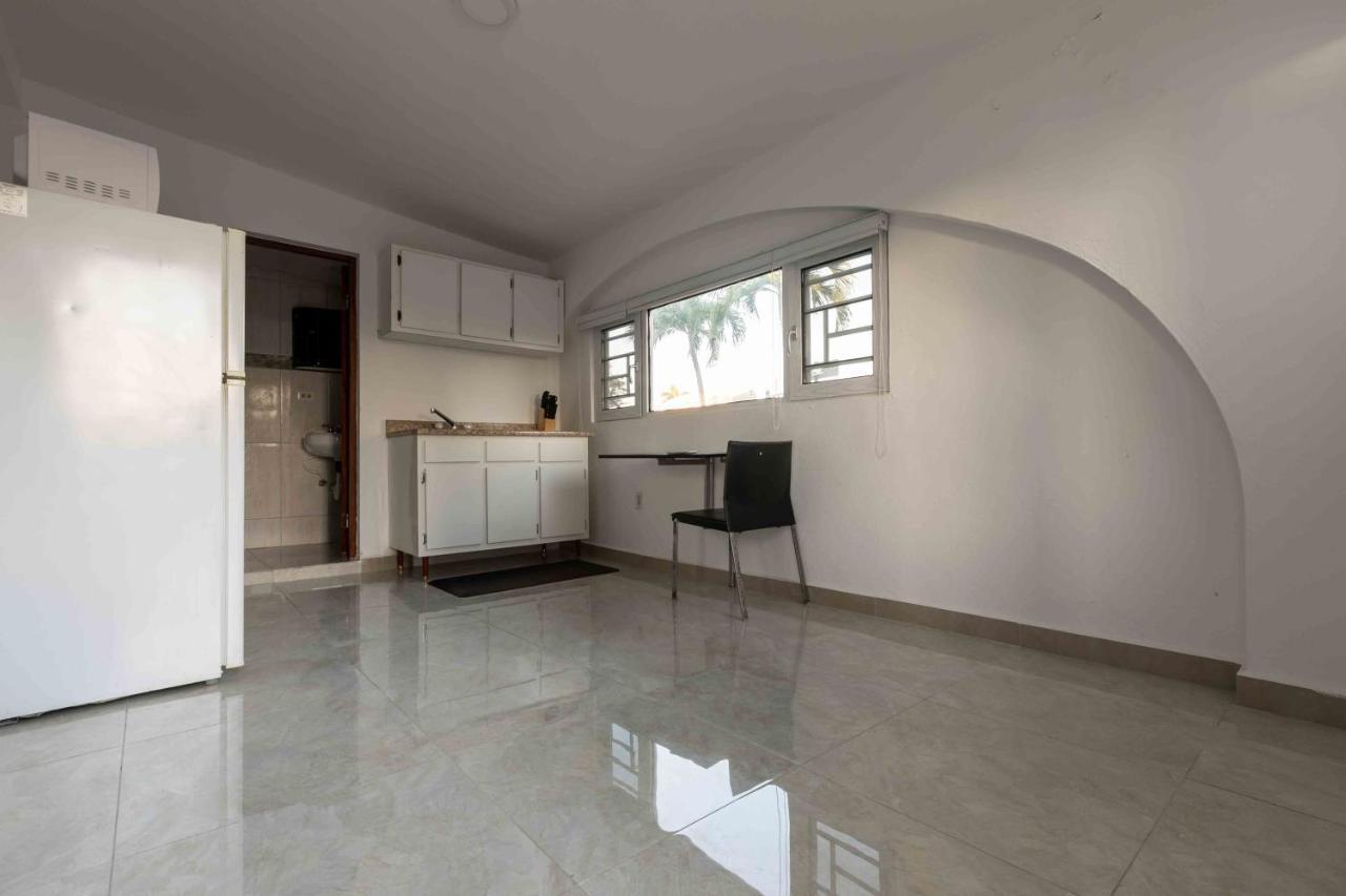 Guest house Beach House San Juan