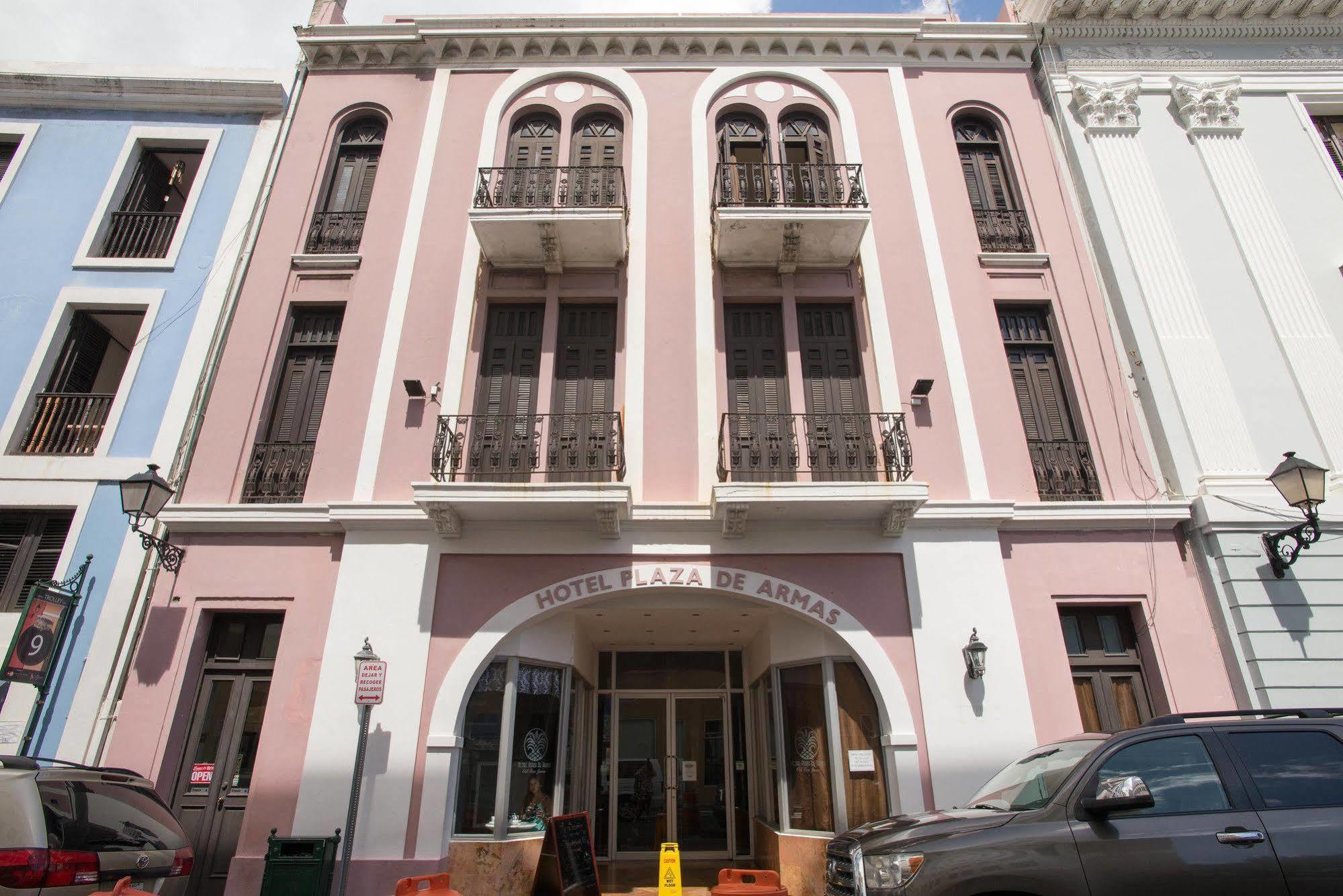 Armas Hotel