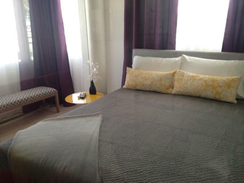 Casa Cecilia A Tripper's Inn San Juan