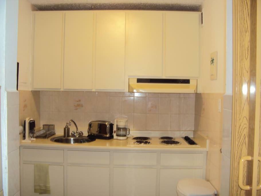 Studio Cosmopolitan Area Apartment San Juan