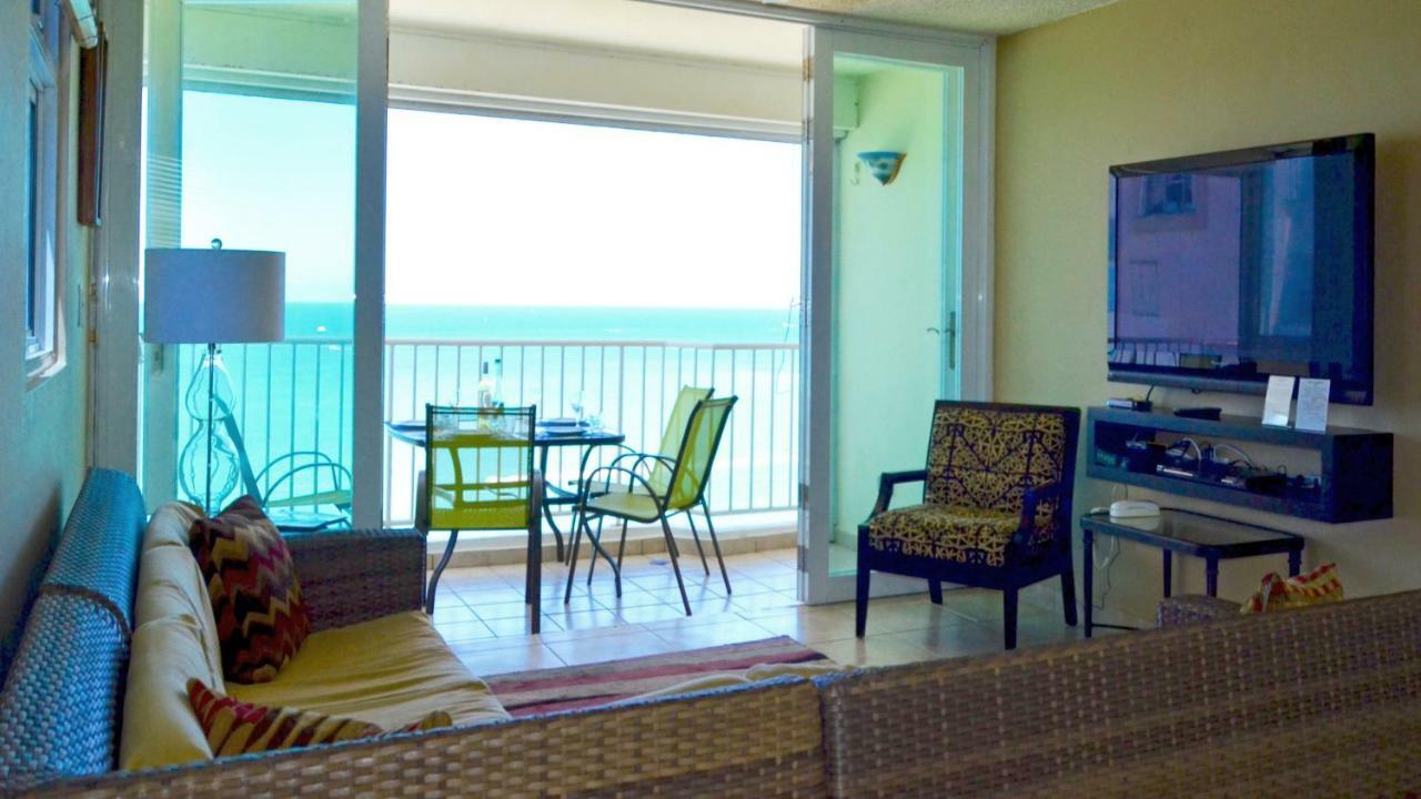 The Dolphins Apartment *