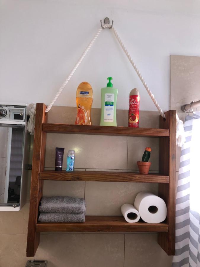 Apartment Metro Host