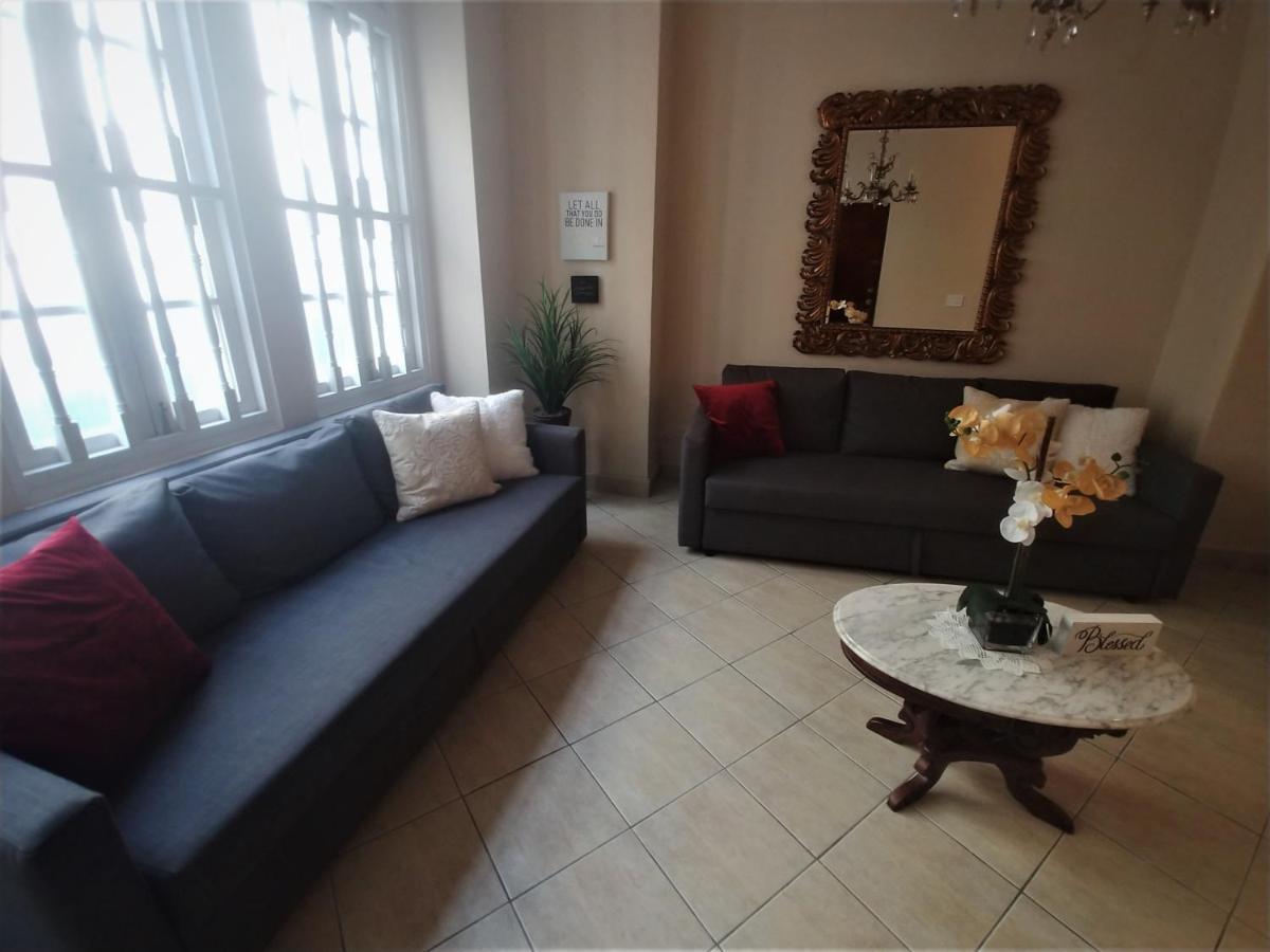 Garden First Floor Apartment San Juan
