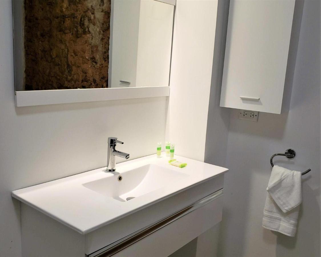 Kasa The Lofts Of Old 201 Huge 2 Bed 2 Bath For 6 Washer Dryer