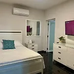 Casa De Verde Suites At Ocean Park