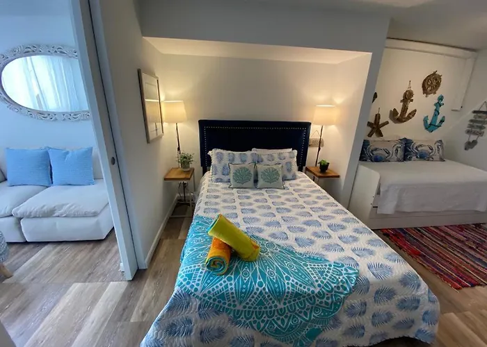 Kasa Ocean Breeze - Cabana Studio Apartment Beachfront Condo Pool