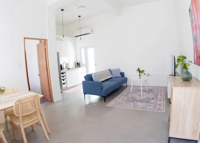 Casita Amarilla By Stay Here Pr