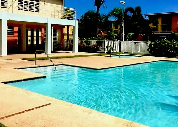 San Juan Airport Retreat With A Pool