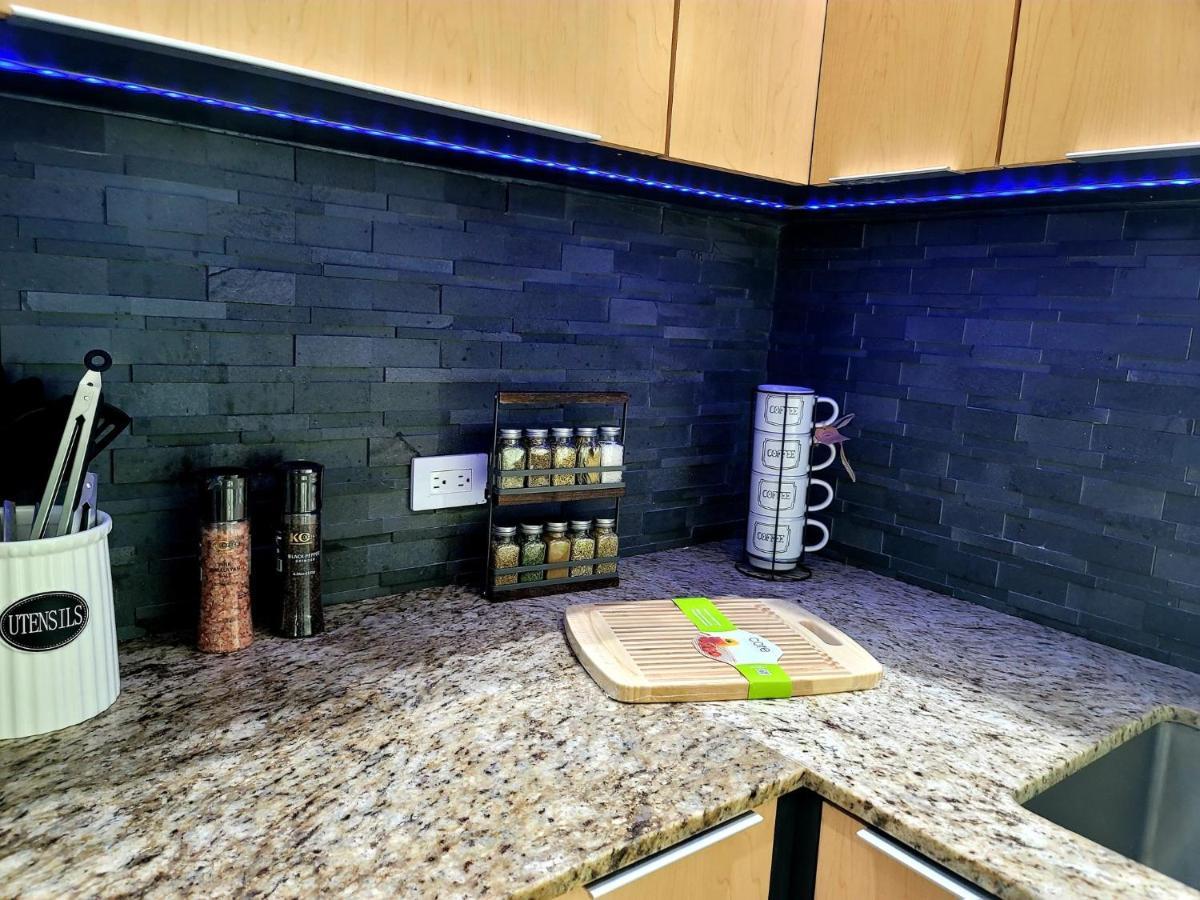 Apartment Modern In Ashford Condado Puerto Rico And Near Placita *