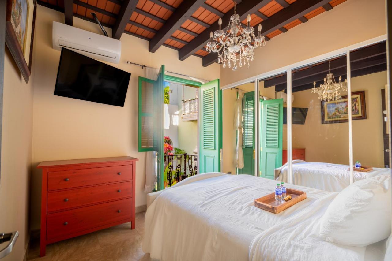 Del Angel Apartment *