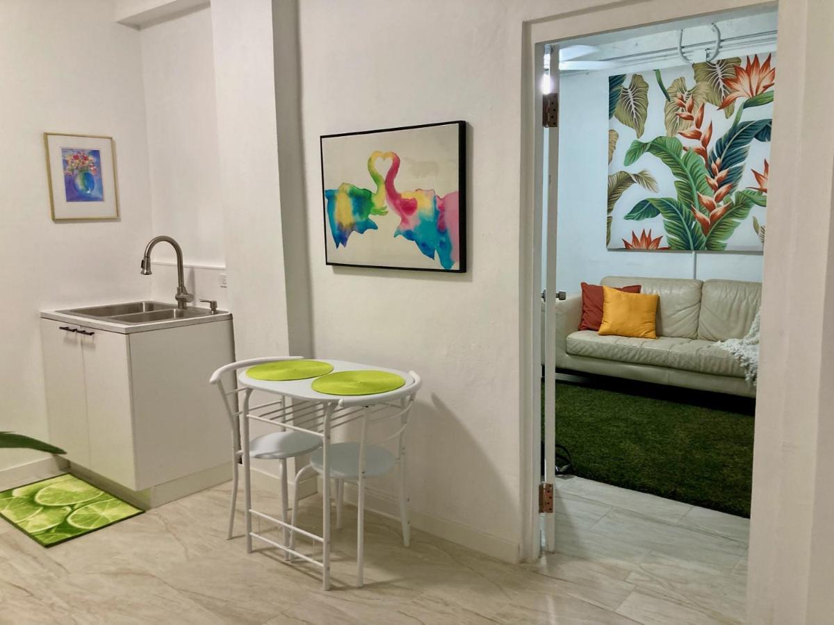 Tropical In Miramar Apartment *