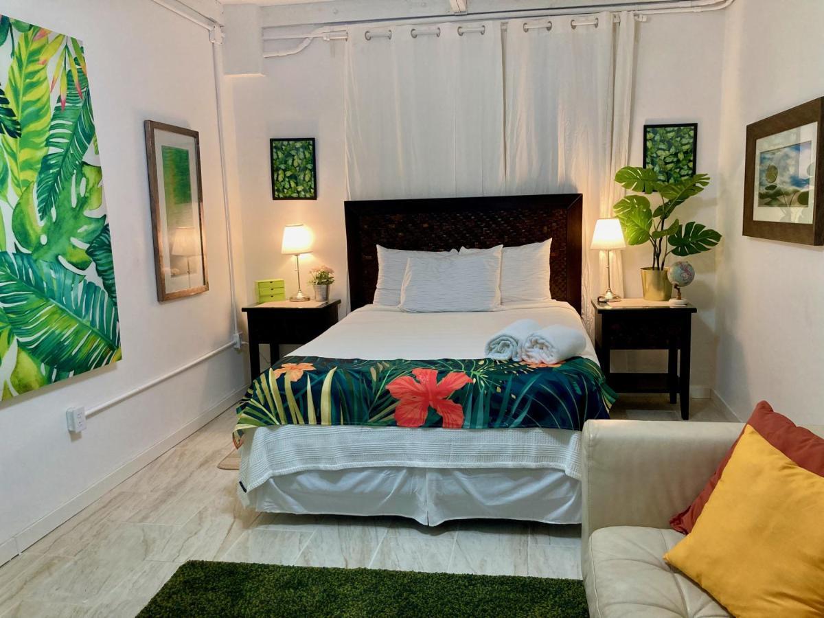 Tropical In Miramar Apartment San Juan